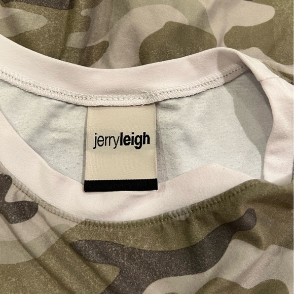 Jerry Leigh Army Green Camo Super Soft Top - Picture 2 of 15